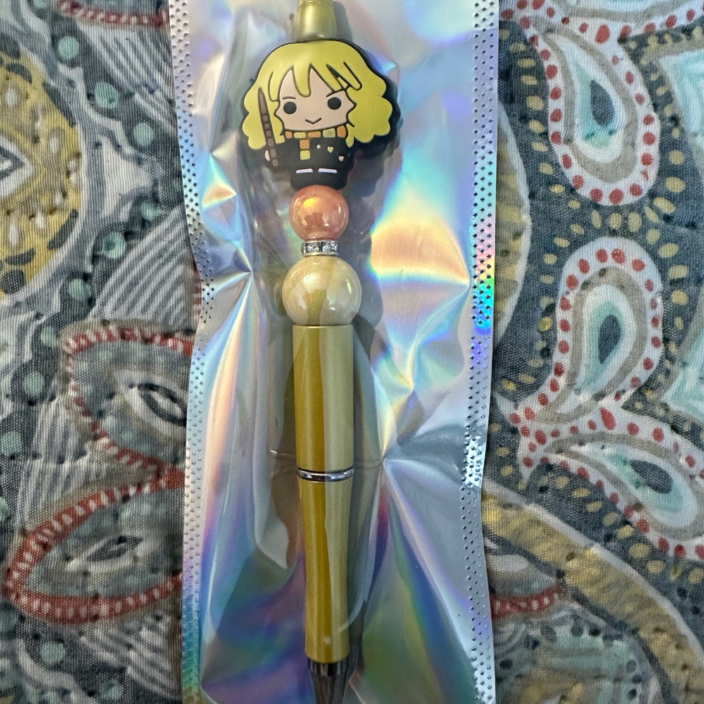 Customize pen done by my 13 year old for her school field trip this year to Wash